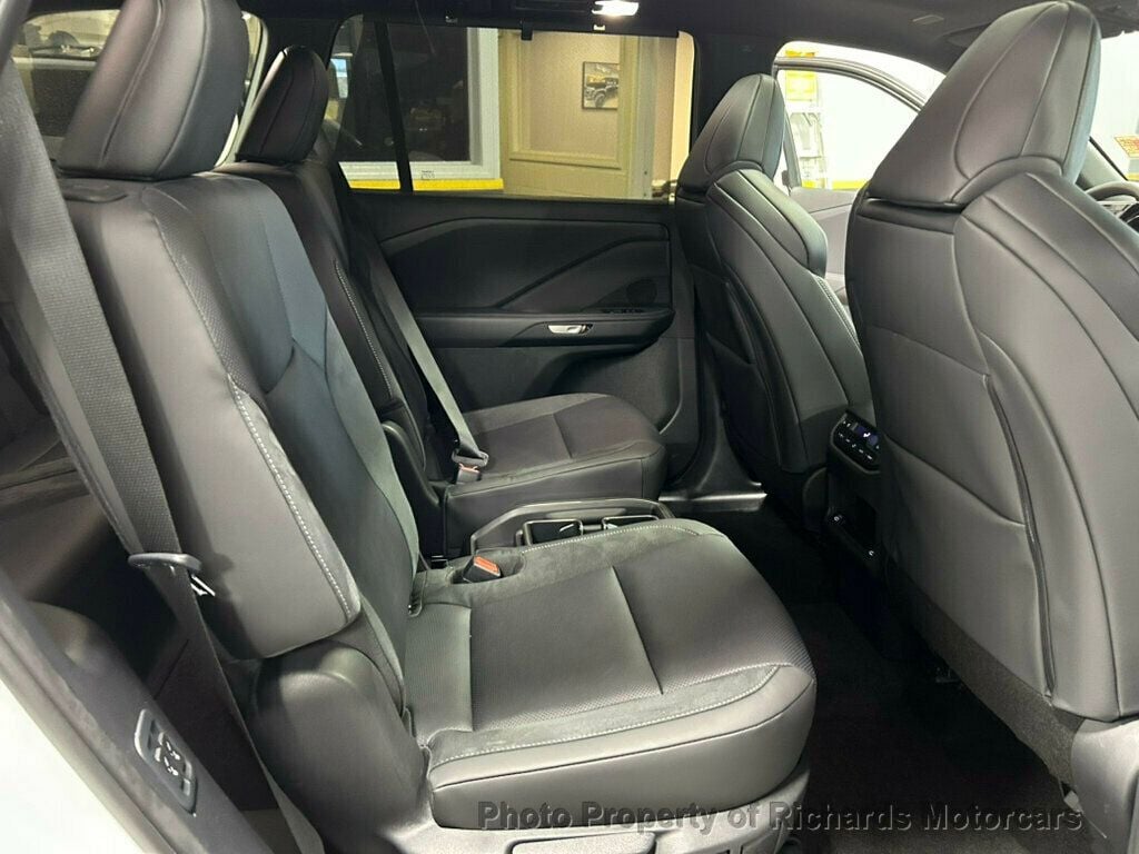 2025 Lexus TX TX 500h F SPORT Premium AWD - 22837230 - 20