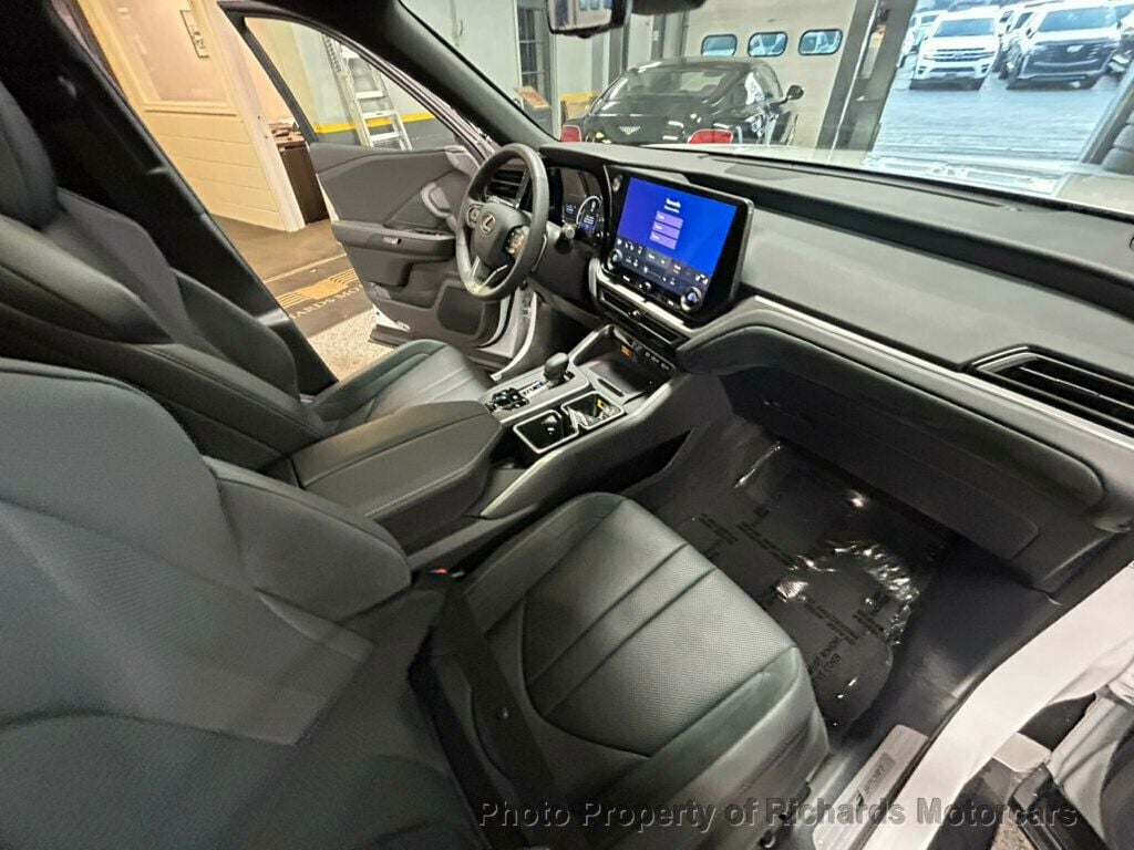 2025 Lexus TX TX 500h F SPORT Premium AWD - 22837230 - 23