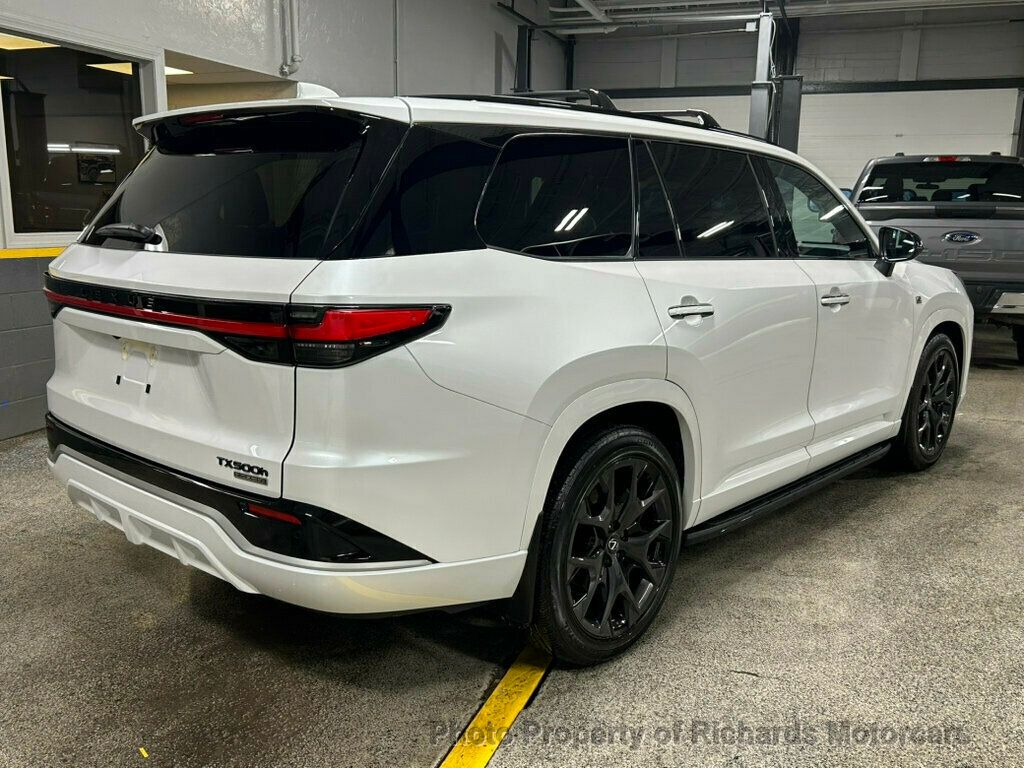 2025 Lexus TX 500h F SPORT Premium photo 4