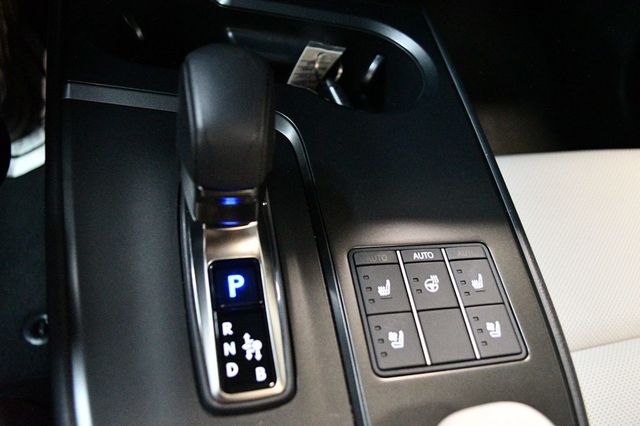 2025 Lexus UX 25 LEXUS UX300h F-SPORT-7K MILES-BLACK - 23050541 - 63