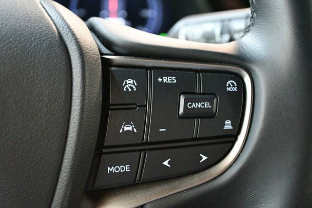 2025 Lexus UX 25 LEXUS UX300h F-SPORT-7K MILES-BLACK - 23050541 - 70