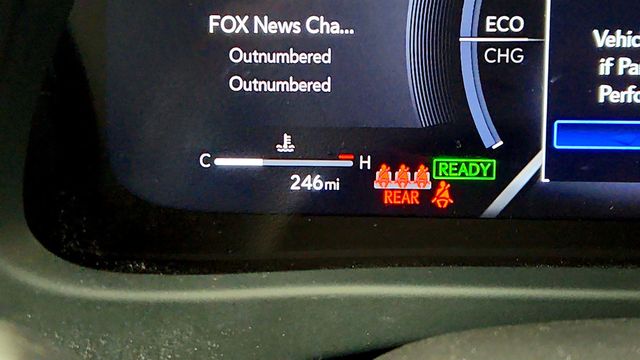 2025 Lexus UX UX 300h AWD with 18'' Wheels, HUD & Power Kick Sensor - 22963409 - 14