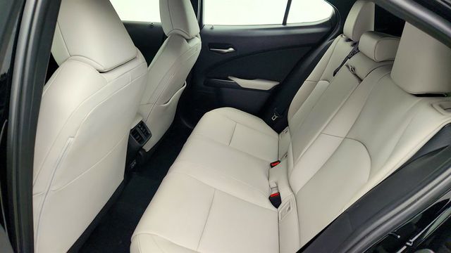 2025 Lexus UX UX 300h AWD with 18'' Wheels, HUD & Power Kick Sensor - 22963409 - 18