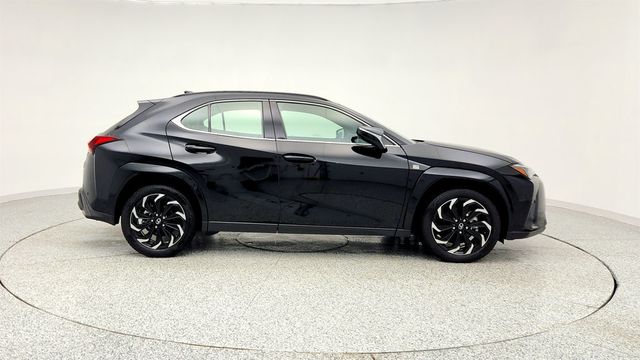 2025 Lexus UX UX 300h AWD with 18'' Wheels, HUD & Power Kick Sensor - 22963409 - 3