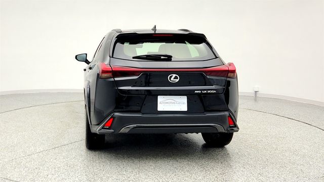 2025 Lexus UX UX 300h AWD with 18'' Wheels, HUD & Power Kick Sensor - 22963409 - 5