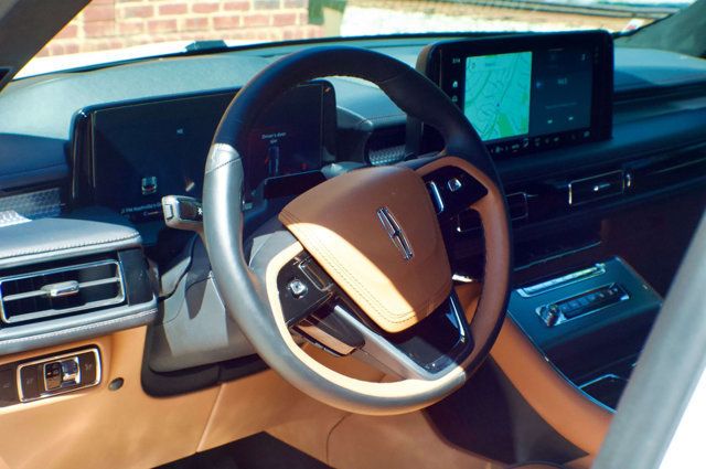 2025 Lincoln Aviator MSRP$93,220/Heated&Cooled Massaging Seats/Jet Appearance Pkg/NAV - 23023722 - 19