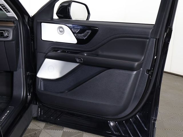 2025 Lincoln Aviator Reserve AWD - 23017686 - 30