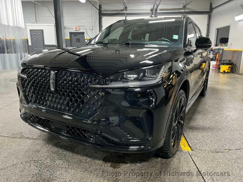 2025 Lincoln Aviator Reserve AWD - 22945966 - 9