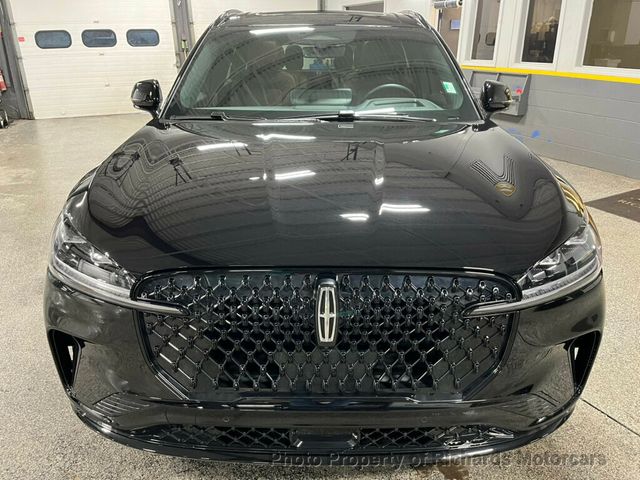 2025 Lincoln Aviator Reserve AWD - 22945966 - 11