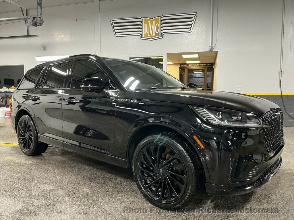 2025 Lincoln Aviator Reserve AWD - 22945966 - 12