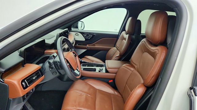 2025 Lincoln Aviator Reserve AWD w/ Equipment Group 201A & Jet Appearance Pkg - 23021534 - 18
