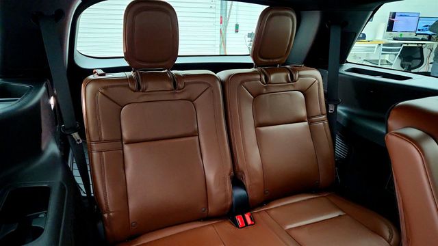 2025 Lincoln Aviator Reserve AWD w/ Equipment Group 201A & Jet Appearance Pkg - 23021534 - 20