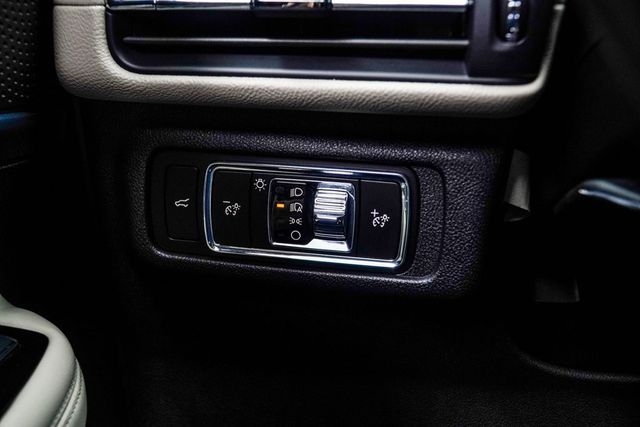 2025 Lincoln Corsair Premiere AWD - 23075058 - 31