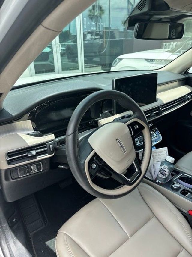 2025 Lincoln Corsair Premiere FWD - 23042302 - 9