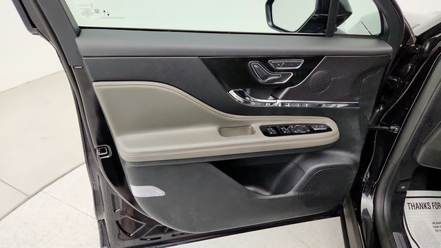 2025 Lincoln Corsair Reserve AWD - 22945374 - 9