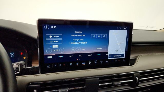 2025 Lincoln Corsair Reserve AWD - 22945374 - 16