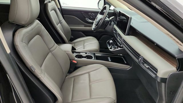 2025 Lincoln Corsair Reserve AWD - 22945374 - 22