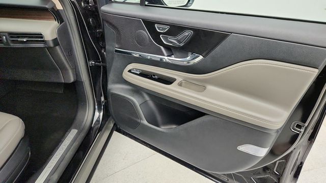 2025 Lincoln Corsair Reserve AWD - 22945374 - 24