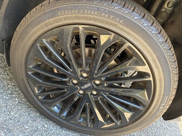 2025 Lincoln Corsair Reserve AWD - 23016378 - 11