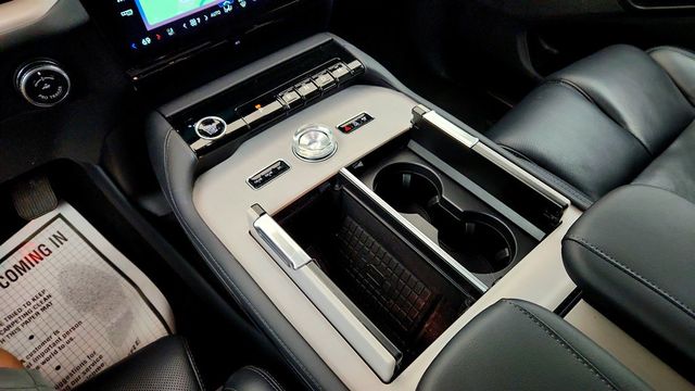 2025 Lincoln Navigator Reserve 4x4 - 23036356 - 18