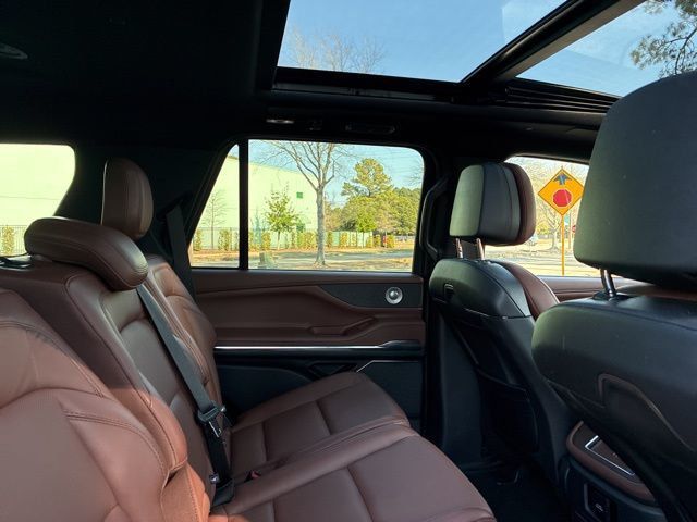 2025 Lincoln Navigator Reserve 4x4 - 22979849 - 24