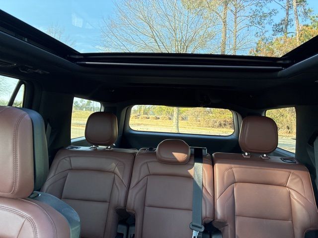 2025 Lincoln Navigator Reserve 4x4 - 22979849 - 35