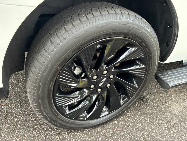 2025 Lincoln Navigator Reserve 4x4 - 23016380 - 14