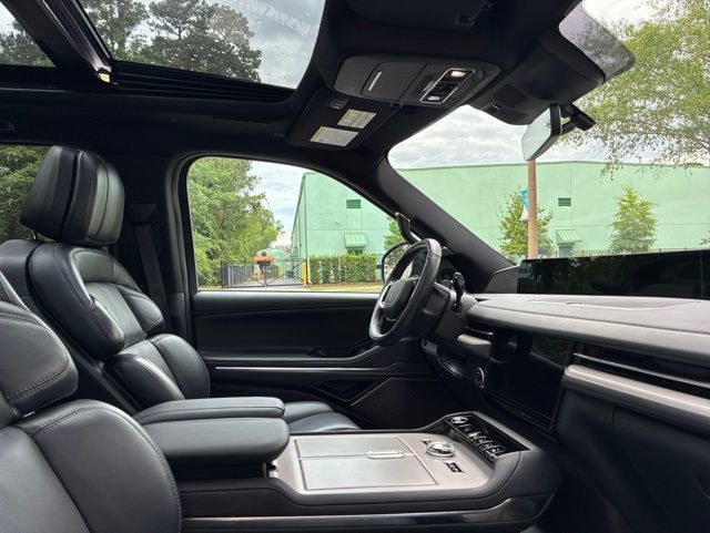 2025 Lincoln Navigator Reserve 4x4 - 23016380 - 21