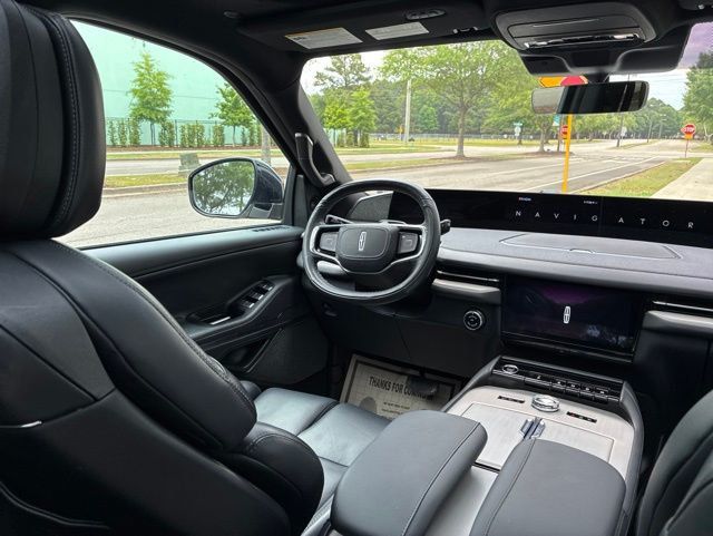 2025 Lincoln Navigator Reserve 4x4 - 23016380 - 24