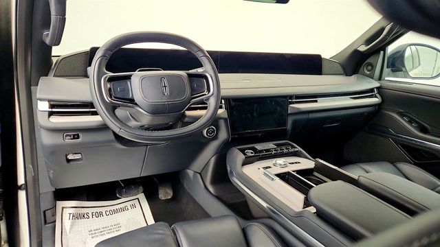2025 Lincoln Navigator Reserve 4x4 with Jet Appearance Package - 22975887 - 11