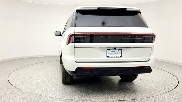2025 Lincoln Navigator Reserve 4x4 with Jet Appearance Package - 22975887 - 5