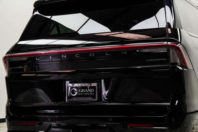 2025 Lincoln Navigator L Reserve 4x4 - 23002842 - 11