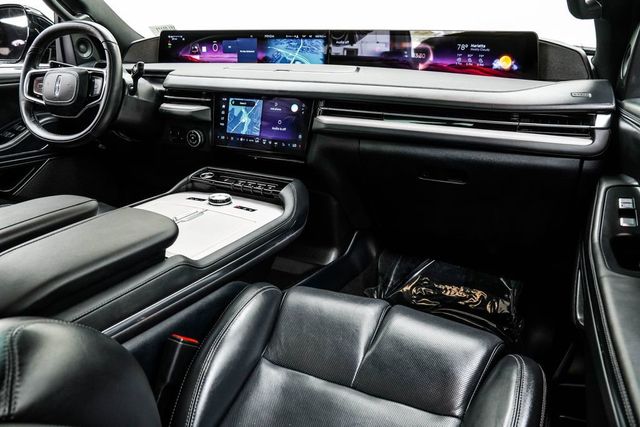 2025 Lincoln Navigator L Reserve 4x4 - 23002842 - 21