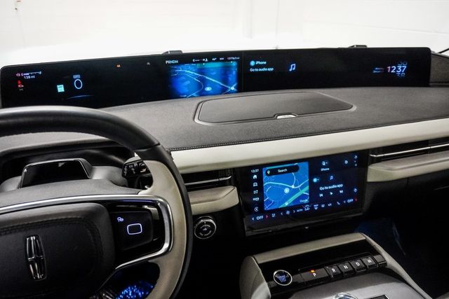 2025 Lincoln Navigator L Reserve 4x4 - 22963522 - 28