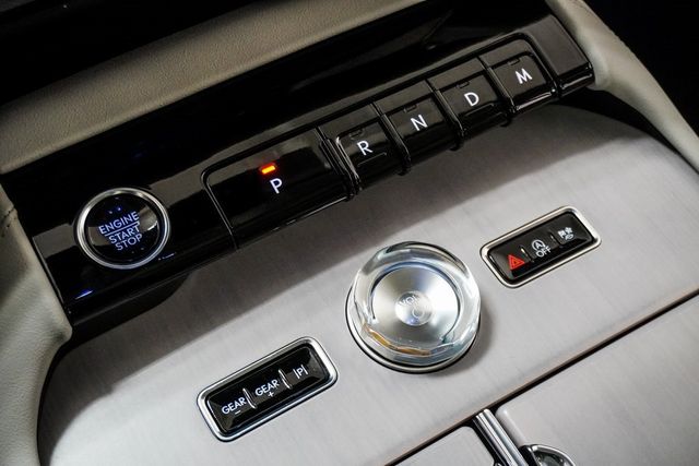 2025 Lincoln Navigator L Reserve 4x4 - 22963522 - 30