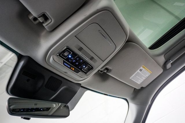 2025 Lincoln Navigator L Reserve 4x4 - 22963522 - 31