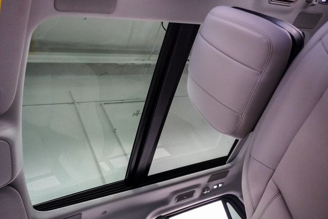 2025 Lincoln Navigator L Reserve 4x4 - 22963522 - 7