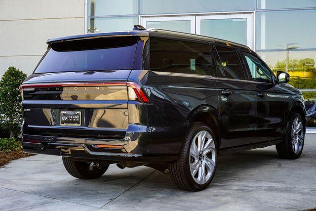2025 Lincoln Navigator L Reserve 4x4 - 23003440 - 10