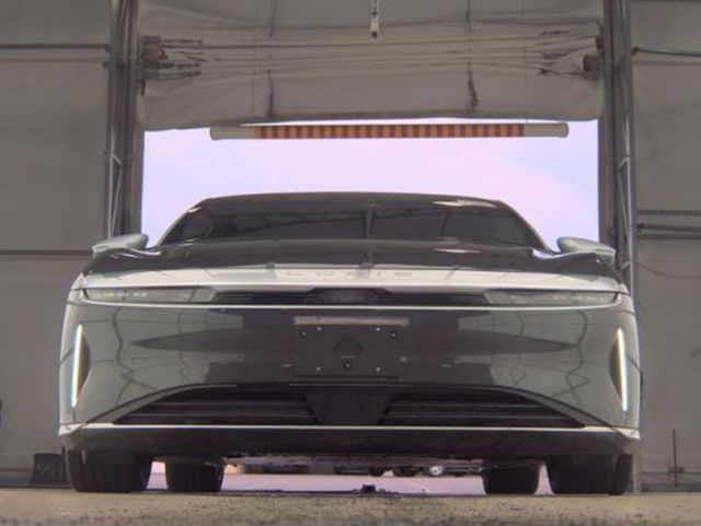 2025 Lucid Air Grand Touring AWD - 23028126 - 3