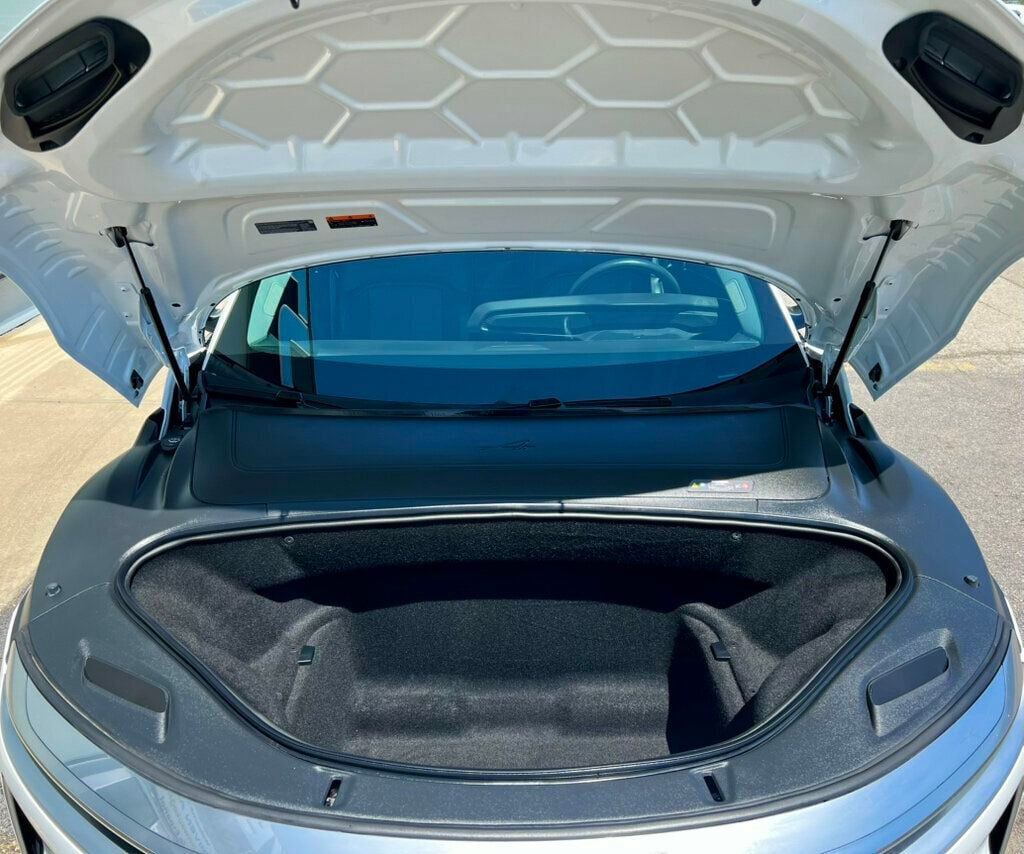 2025 Lucid Air Pure RWD - 23058237 - 12