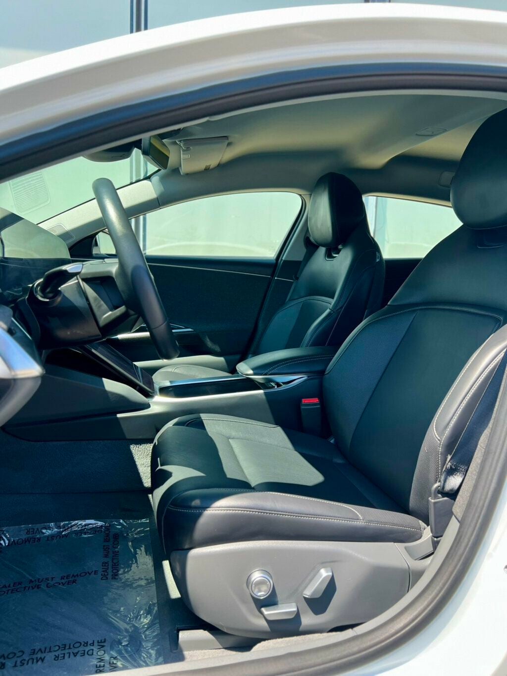2025 Lucid Air Pure RWD - 23058237 - 16