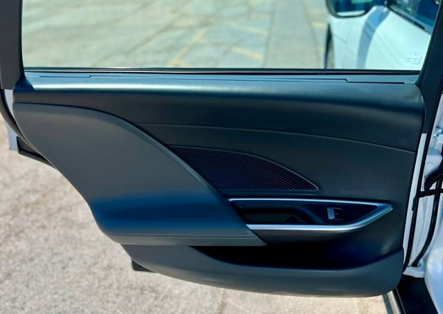2025 Lucid Air Pure RWD - 23058237 - 17