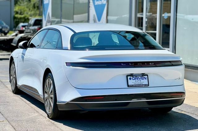 2025 Lucid Air Pure RWD - 23058237 - 39