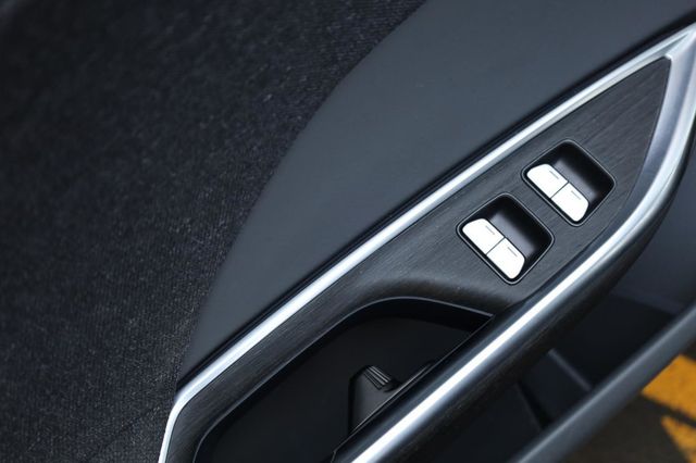 2025 Lucid Air Touring - 23018617 - 40