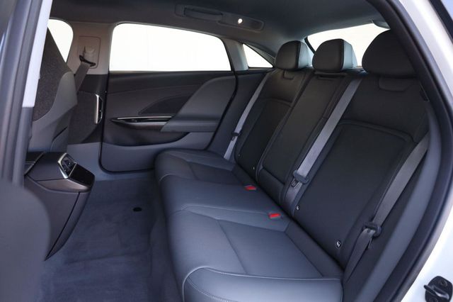 2025 Lucid Air Touring - 23080717 - 17
