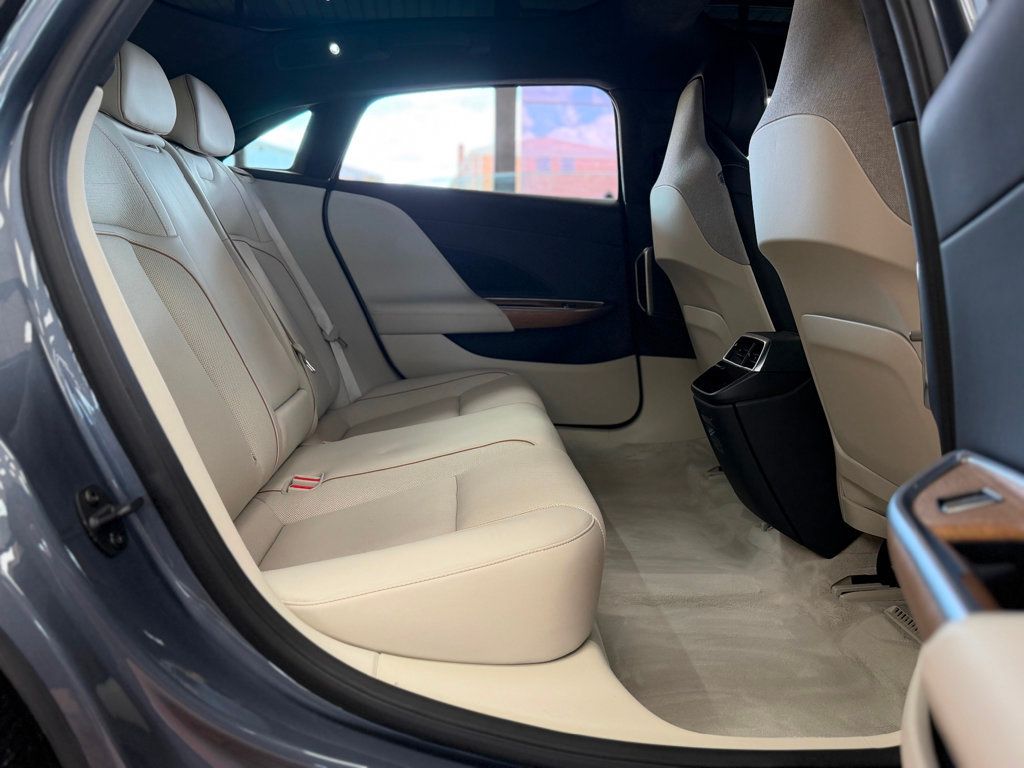 2025 Lucid Air Touring AWD - 23043328 - 17