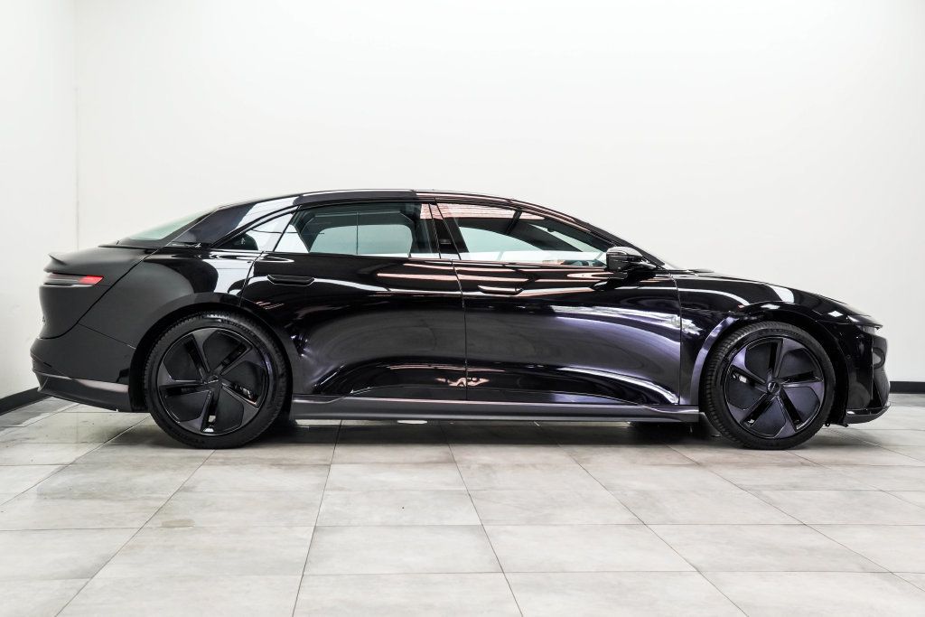Lucid Air photo 10