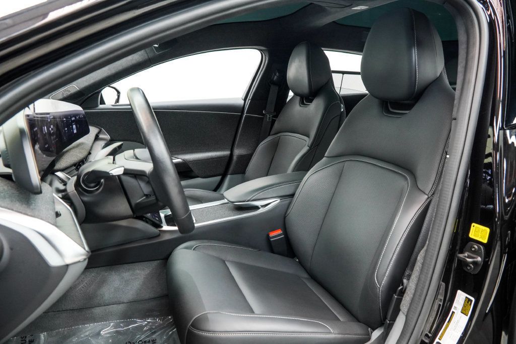 Lucid Air photo 15