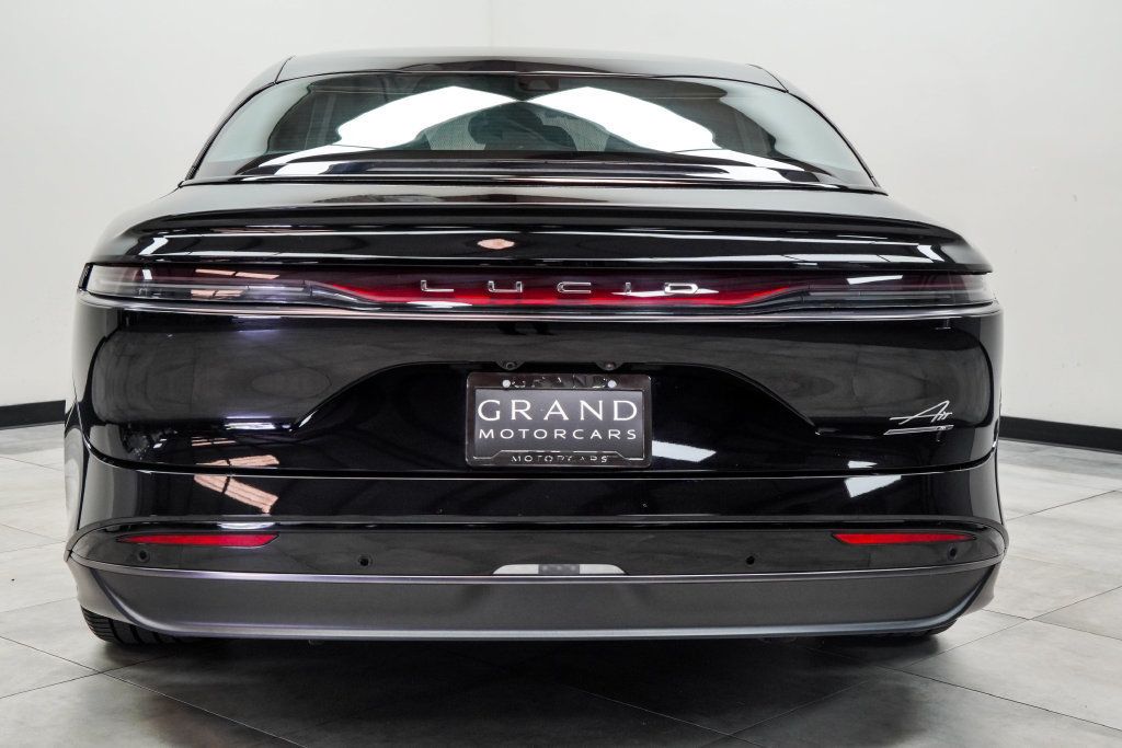 Lucid Air photo 9