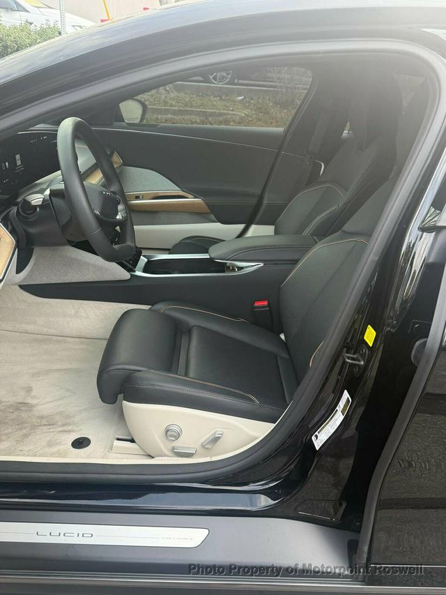 2025 Lucid Air Touring AWD - 22949481 - 3